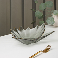 Тарелка стеклянная сервировочная 'Рени', 28x8 см, цвет серый